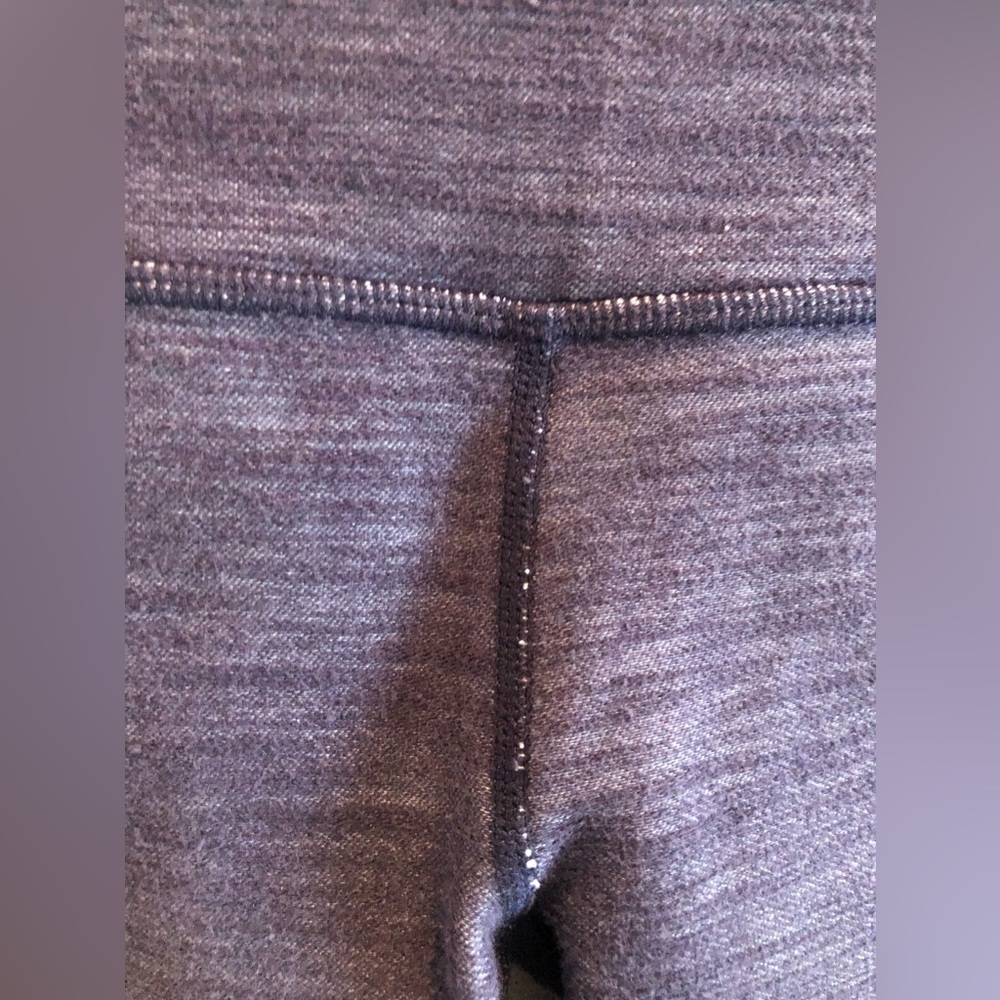 LULULEMON🌺THICK LEGGINGS - Picture 6 of 6